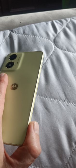 Смартфон Мото е14 від Motorola