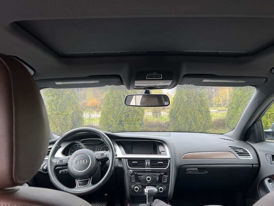 Продам Ауді а4б8 2.0 бензин 2015 р