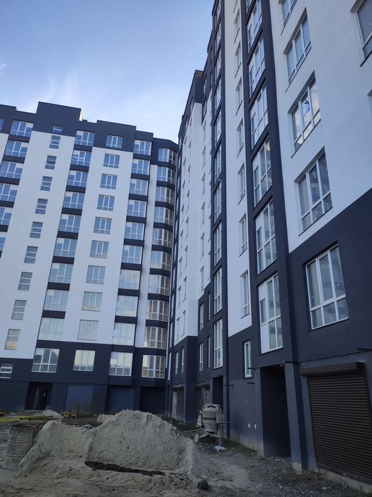 Продається 1кім квартира біля парку