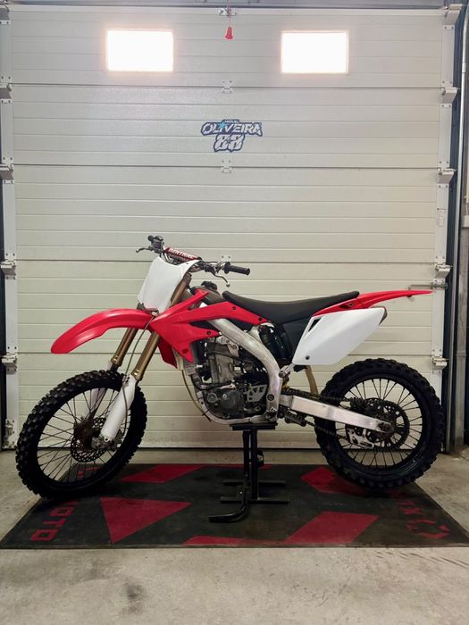 Honda Crf 450 em ótimo estado