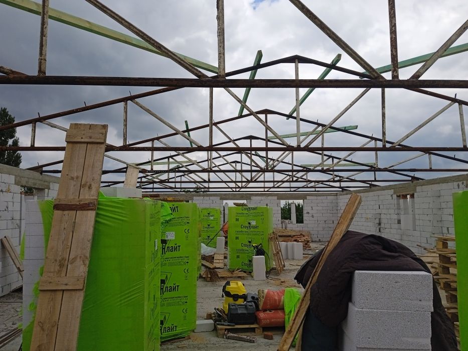 Надання послуг електрозварювальника