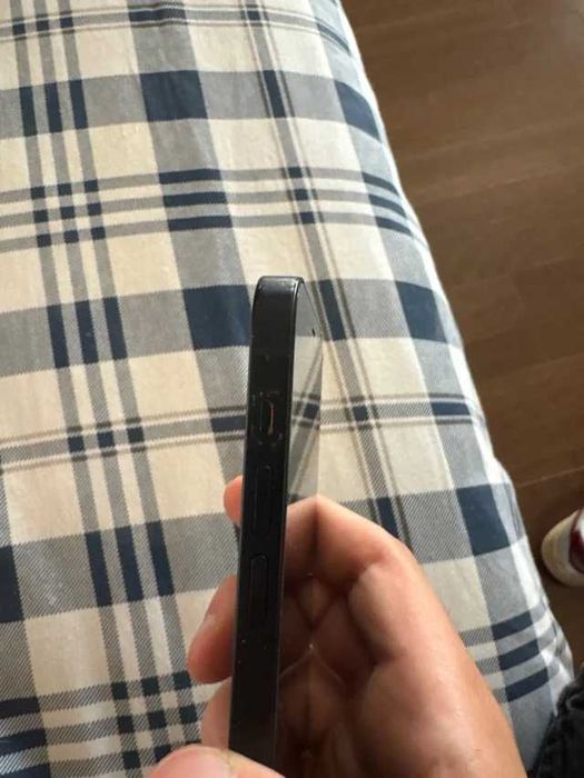 iPhone 12 128GB Preto