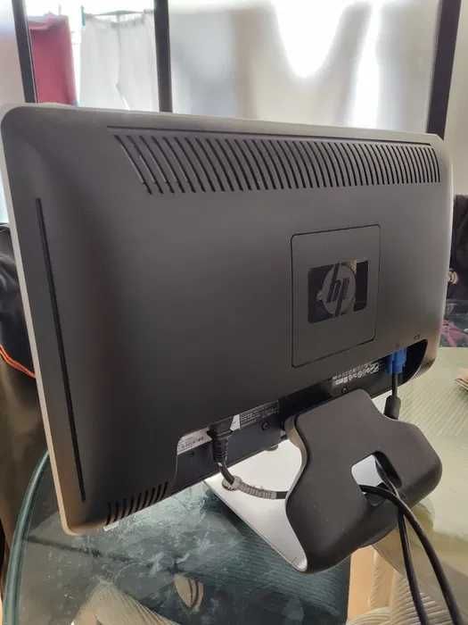 Monitor HP 20' LCD439260125573959681