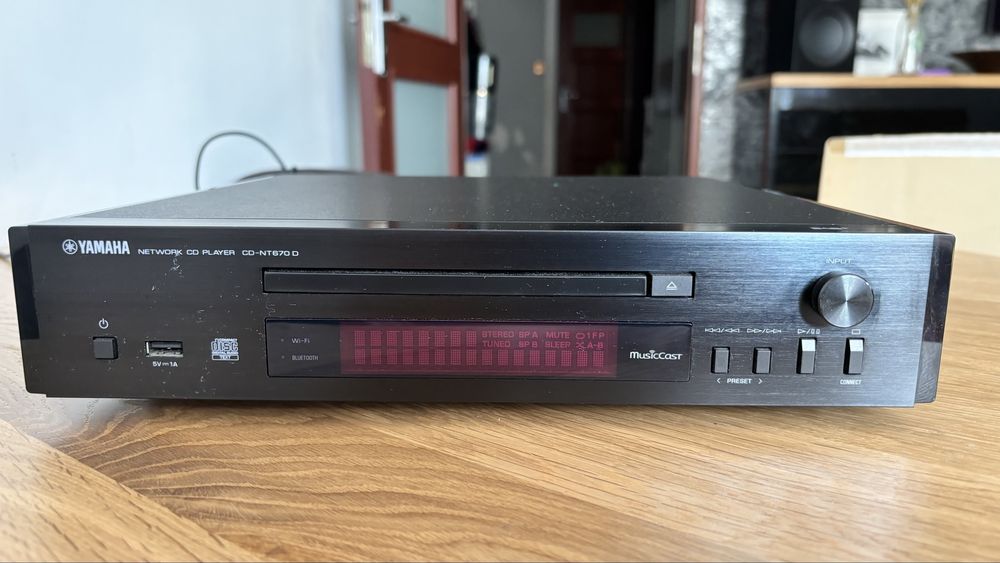 Mini wieża Yamaha Music Cast