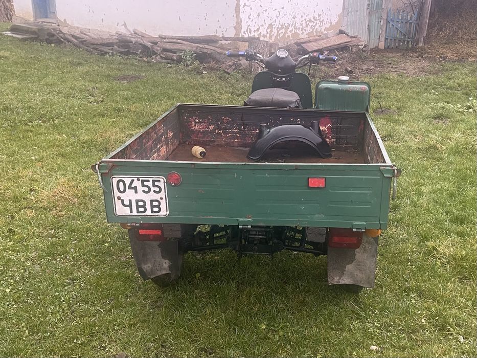 Моторолер Муравей