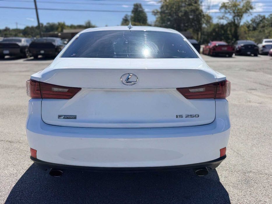 Lexus IS 250 Crafted Line      2015