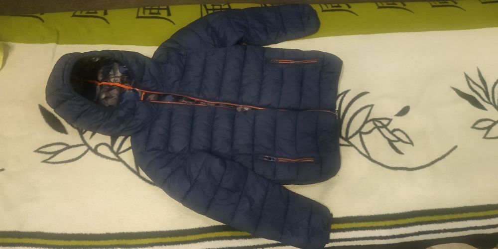 Продам куртку на хлопчика next, б/у