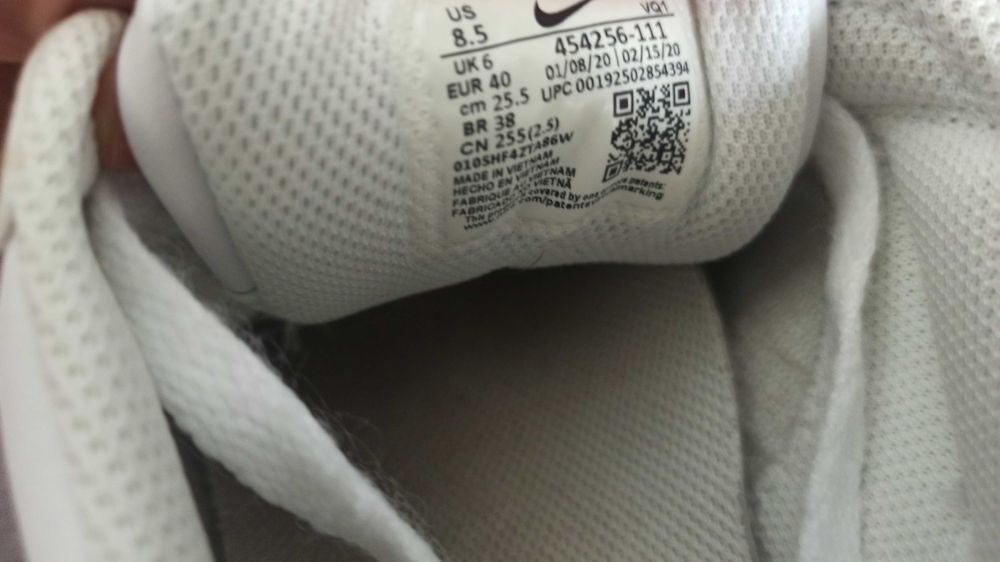 Damskie buty Nike, rozmiar 40