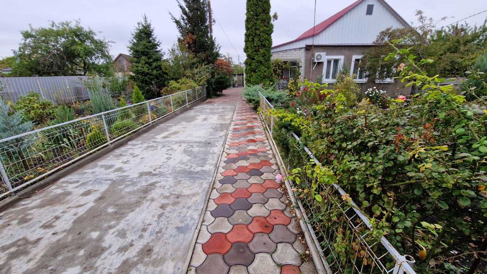 продам будинок Синельникове