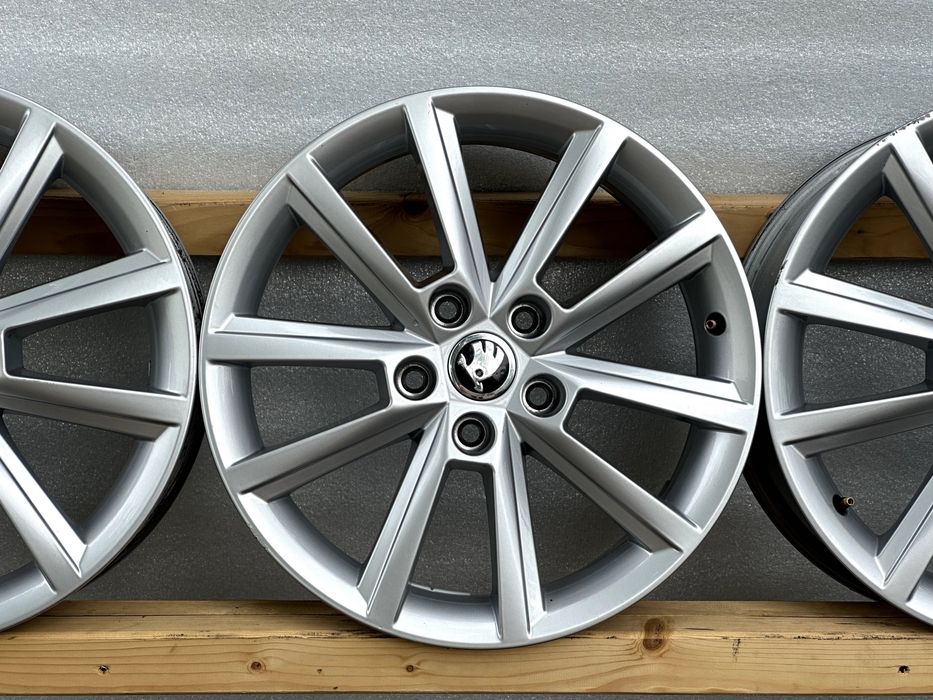диски SKODA R17 7J ET49 5X112 Dia57.1