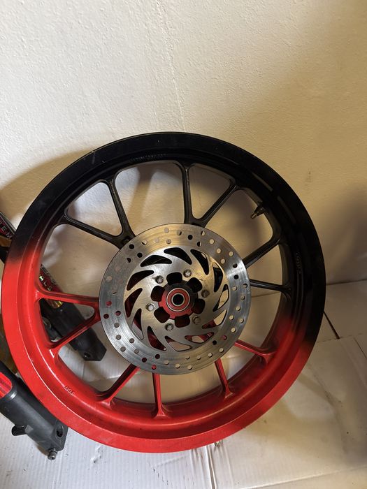 Suspensao e rodas 17’ derbi senda