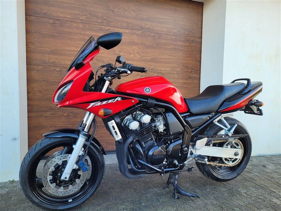 Yamaha Fzs Fazer 600 Nowe Opony Kufer Bdb Stan