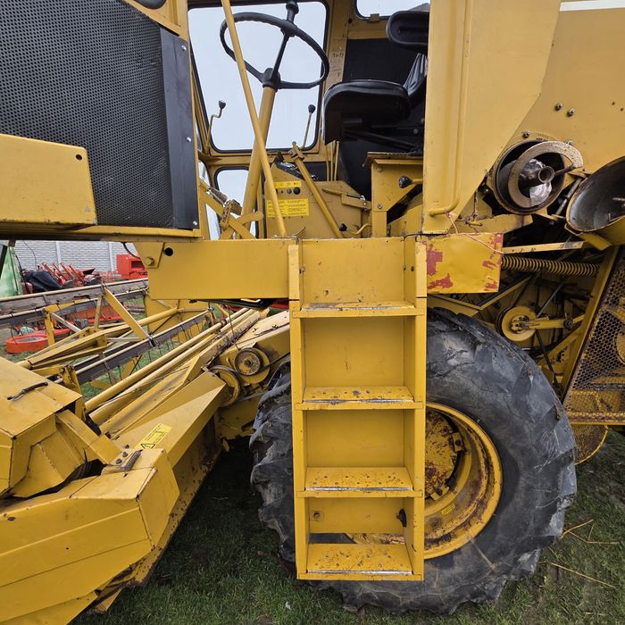 Комбайн зернозбиральний Sampo 600 з Фінляндії