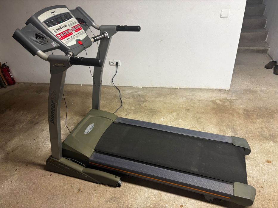 Passadeira Eléctrica BH Pioneer Pro