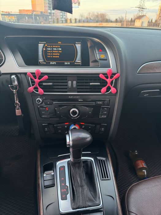 Продам ауді а4 б8 в доброму стані