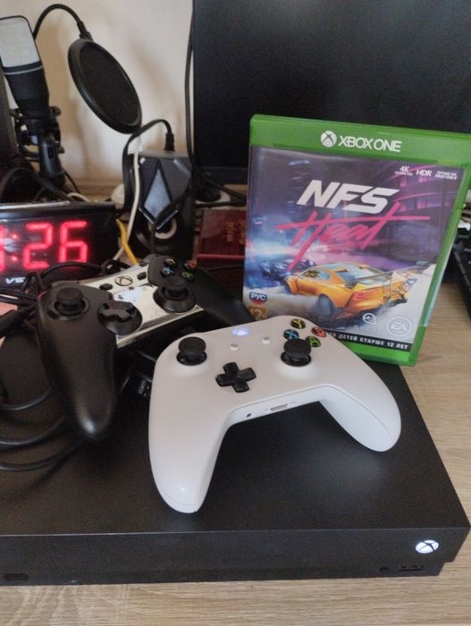 Приставка Xbox one X 4k 1tb