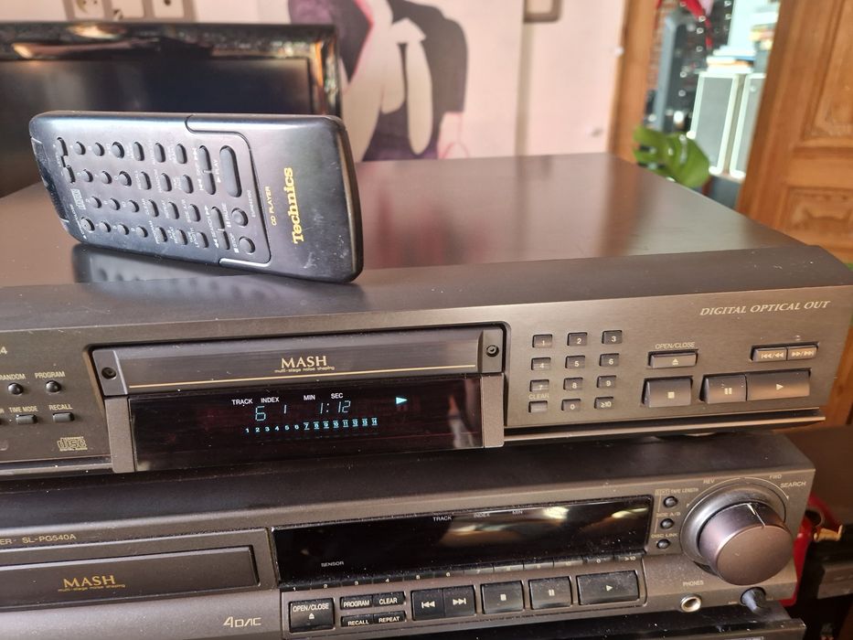 Odtwarzacz CD Technics SLPG4 ,pilot, optical