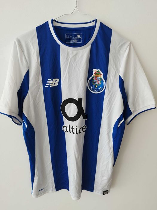 Camisolas Clubes de Futebol: Porto - Benfica - Belenenses - Genk