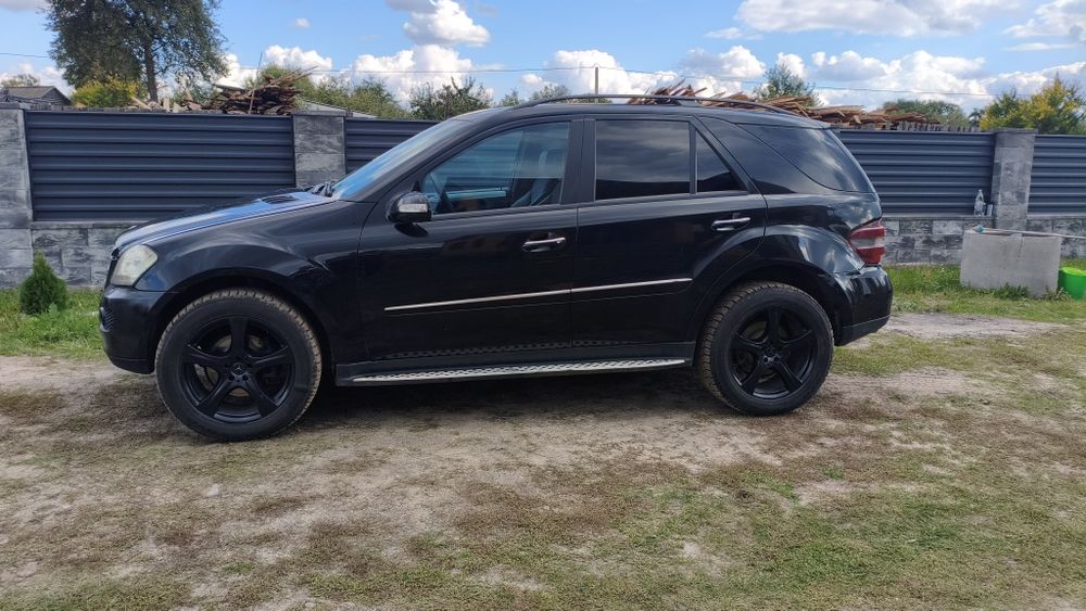 Mercedes Benz ML320 W164