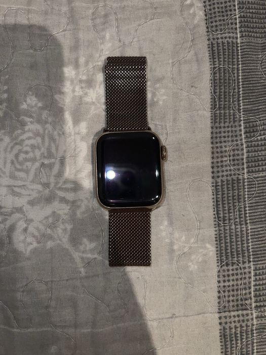 Apple Watch Series 4 40 mm – Gold Stainless Steel