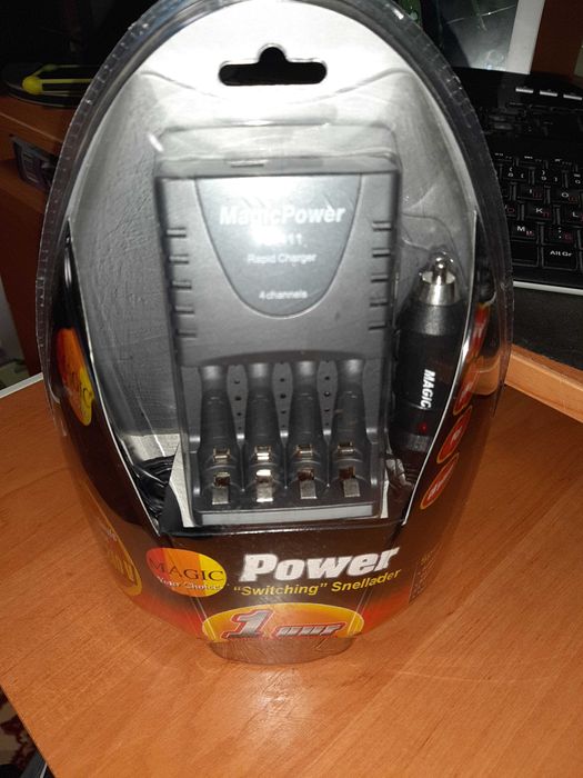 Зарядное устройство 3в1 Magic Power (C-411) 4xAA/AAA (сеть, авто)
