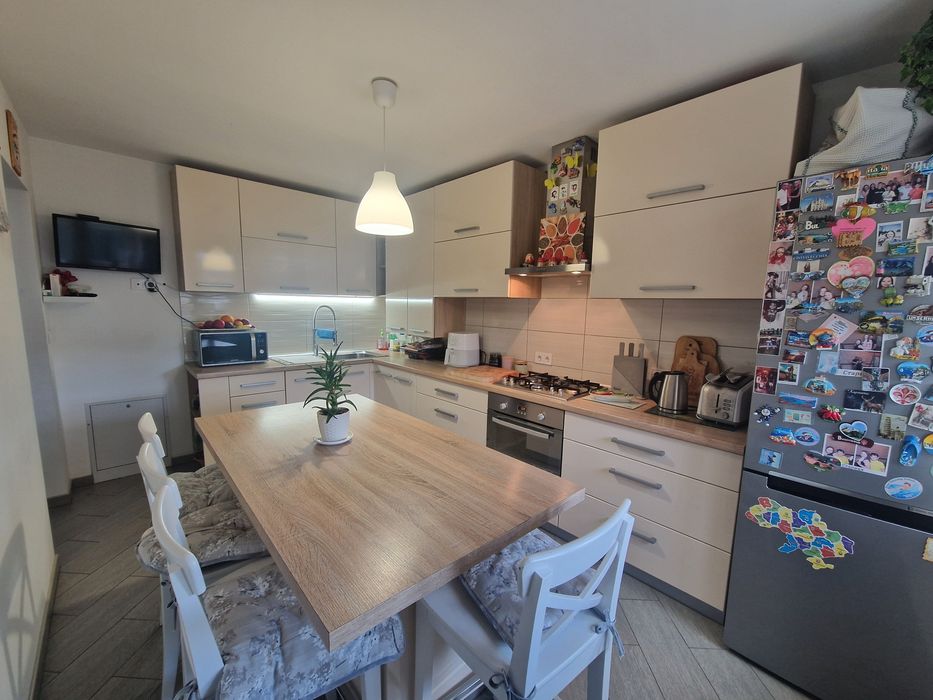 Продається новий будинок м. Снятин