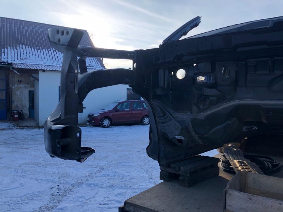 Dodge Ram 1500 V gen V ćwiartka prawy przód kieł fartuch słupek