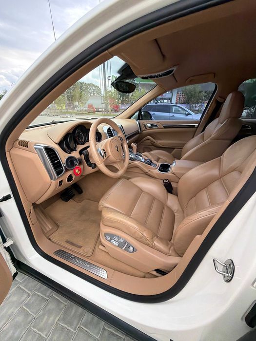 Продам Porsche Cayenne 958 | 3.6 бензин | Без пневмопідвіски