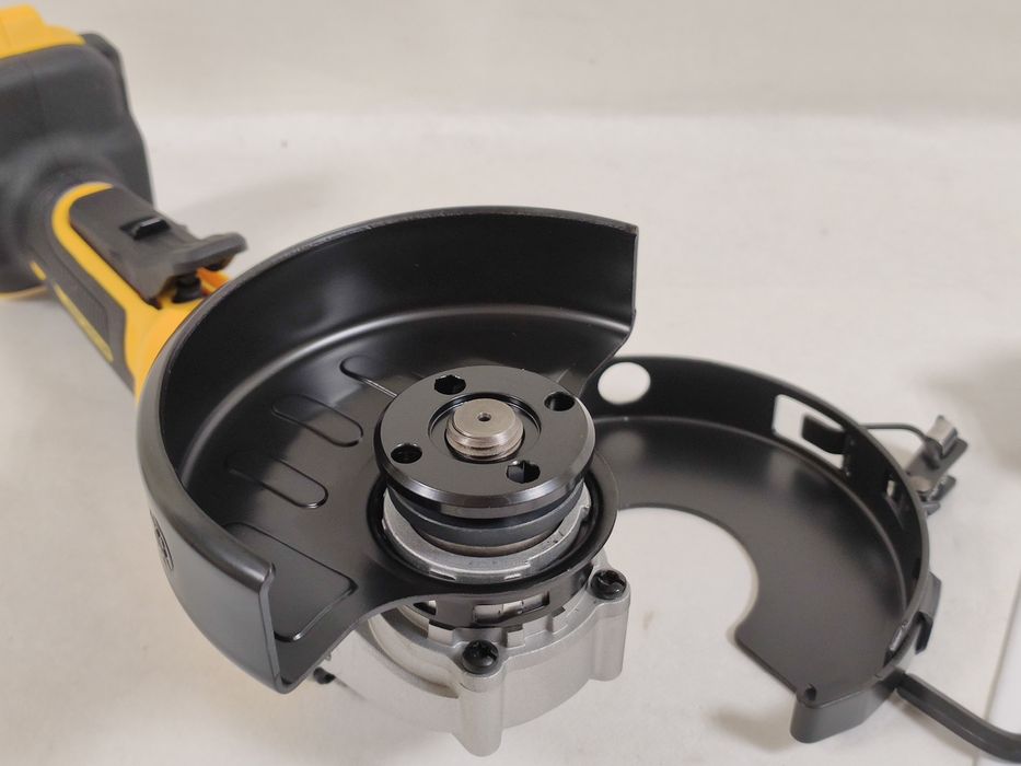 Оригінальна безщіткова кутова шліфмашина болгарка DeWALT DCG408 XR 20V