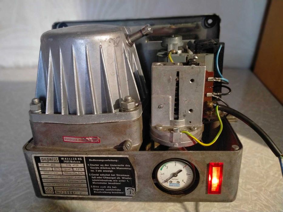 Циркуляционный масляный насос OILPRESS W.KELLER KG 7401 Nehren