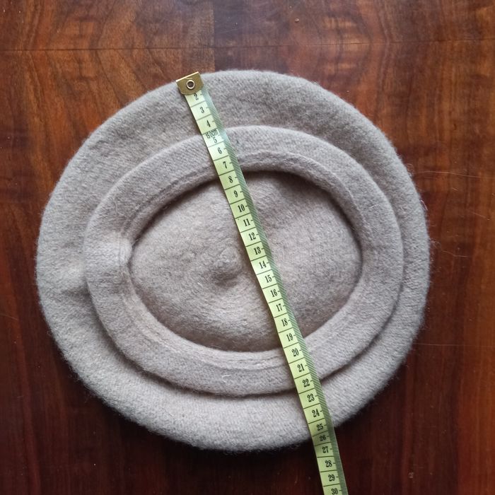 Beżowy moherowy beret