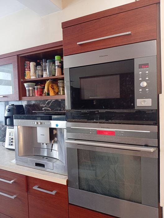 Kuchnia z AGD wyspa duża