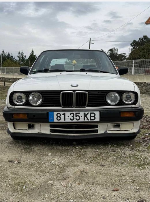 BMW 324 TD 2.4 Classico. 6 cilindros