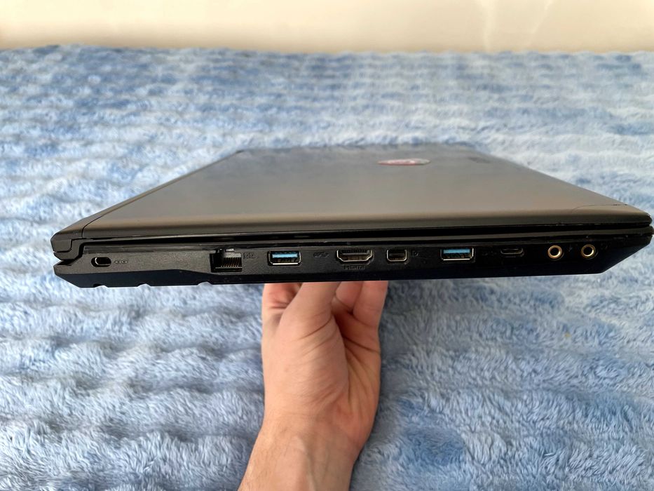 Ігровий ноутбук MSI GL62