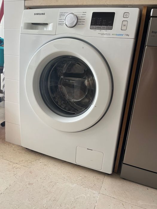 SAMSUNG ECO BUBBLE Máquina de lavar a roupa 7kg