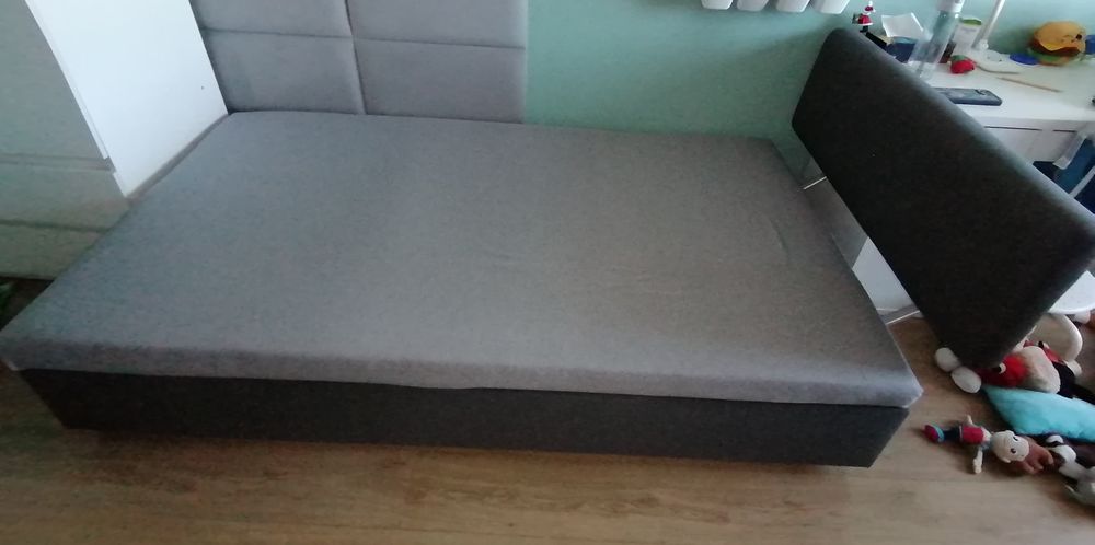 Łóżko ze schowkiem