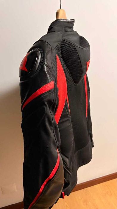 Casaco dainese super rider preto vermelho