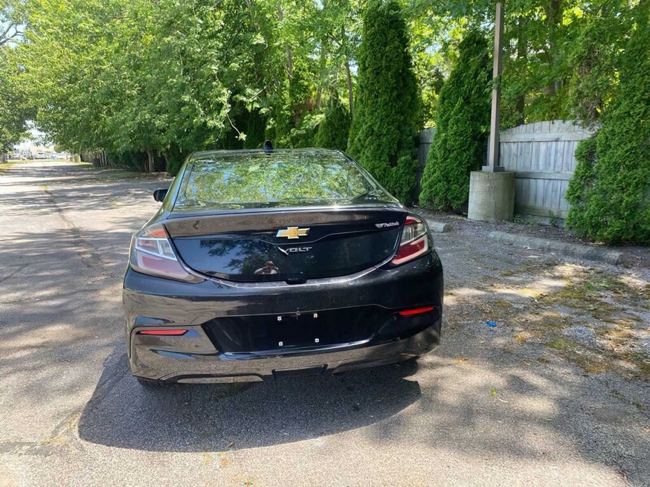 Chevrolet Volt LT      2017