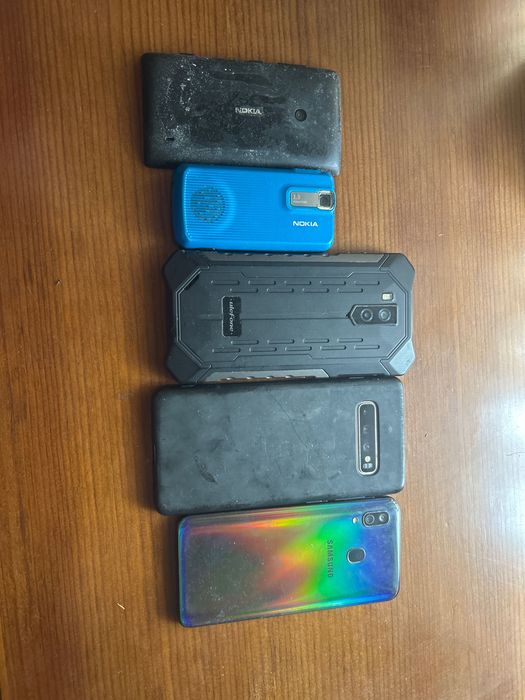 Vendo telemóveis para peças