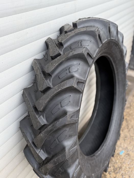 opony 12.4-28 8PR AT-1360 NEW Traxmax Ursus C330