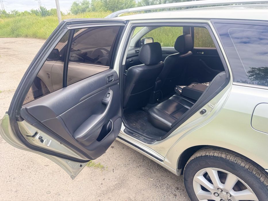 Toyota Avensis t25
