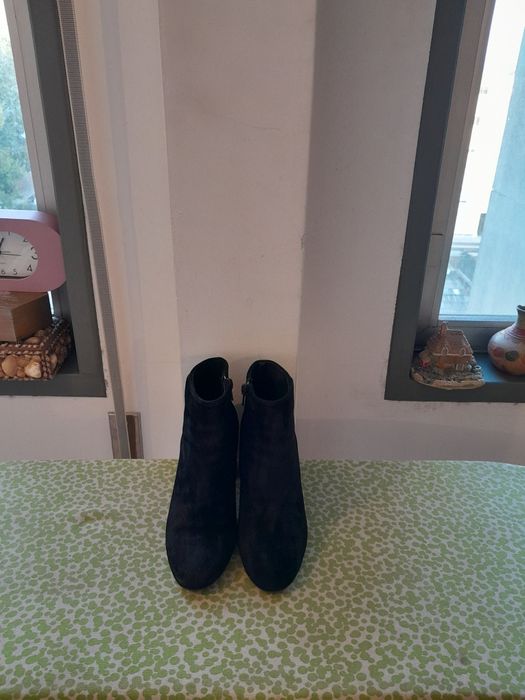 Vendo Botas de Senhora SEASIDE muito bonitas como novas