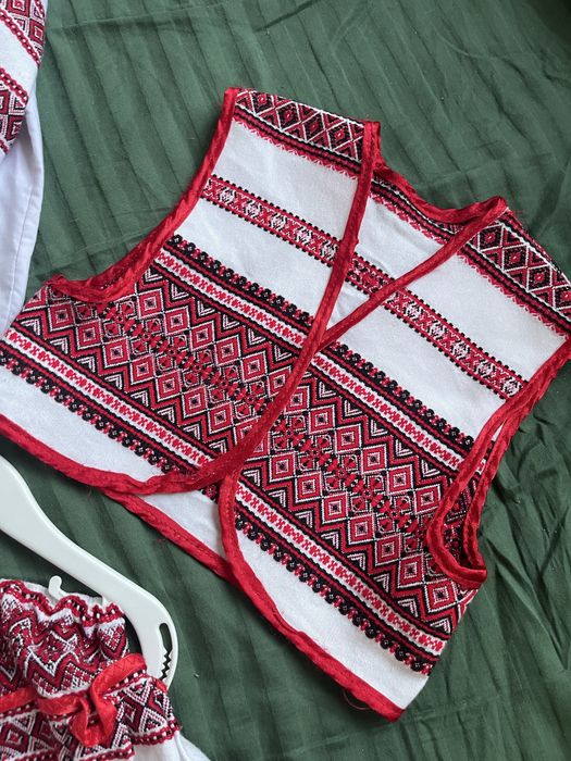 Вишиванка, національний костюм