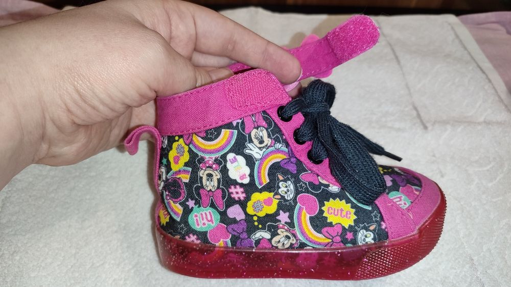 Кросівки для дівчинки чобітки демісезонні