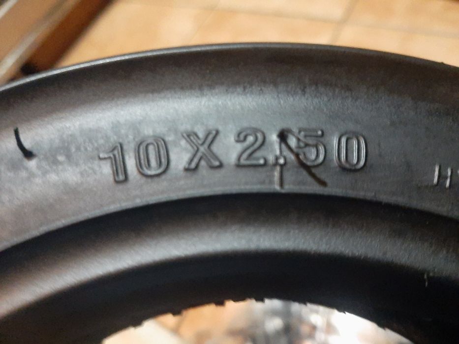 Pneus Novos 10 x 2.50