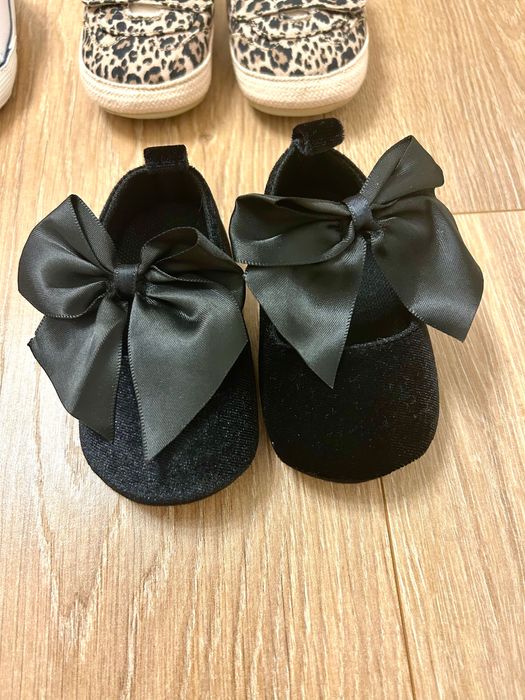 Дитяче взуття для малюків, пінетки