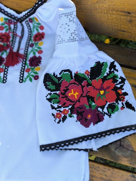 Вишиванка для дівчинки, комплект