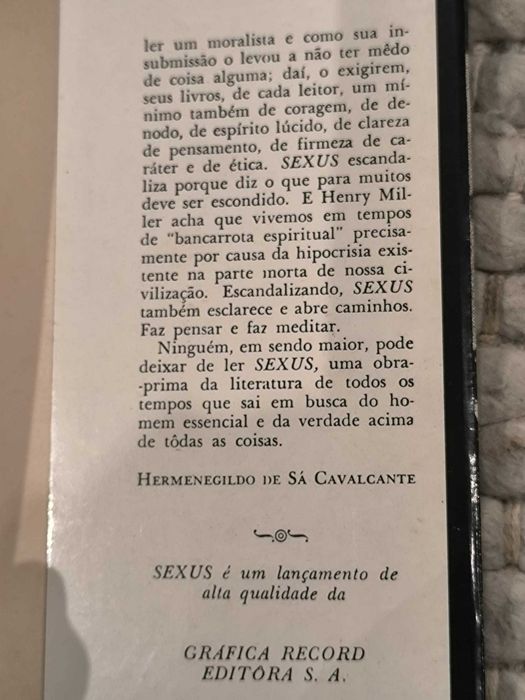 Livro "Sexus" de Henry Miller