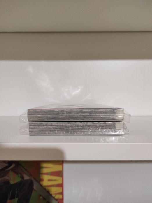 Volumes 1 e 2 de Kaiju 8