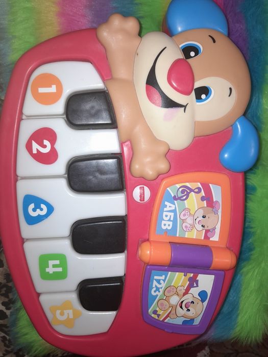 Развивающее пианино .